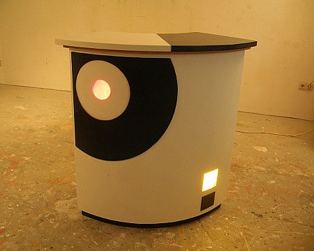 Tresen auf Rollen mit Licht